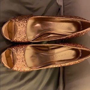 Rampage glitter pumps